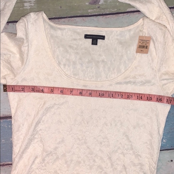 NWT AEO Crop top - Picture 3 of 6